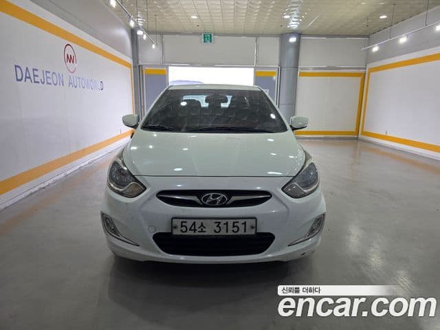 Hyundai Accent(новый кузов / новое поколение) Premier, 2012 1