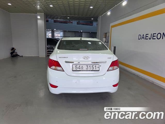 Hyundai Accent(новый кузов / новое поколение) Premier, 2012 4