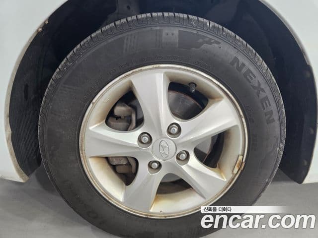 Hyundai Accent(новый кузов / новое поколение) Premier, 2012 7