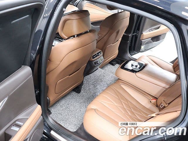 Genesis G80 (RG3) бензин 2.5 турбо AWD, 2024 18