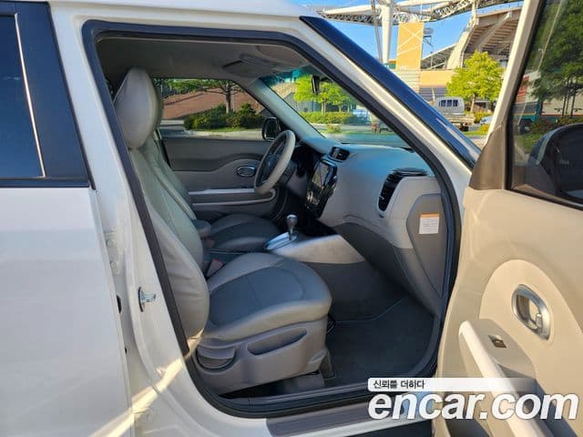 Kia Soul EV, 2018 13