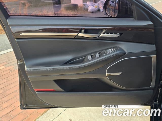 Genesis EQ900 Luxury, 2016 8