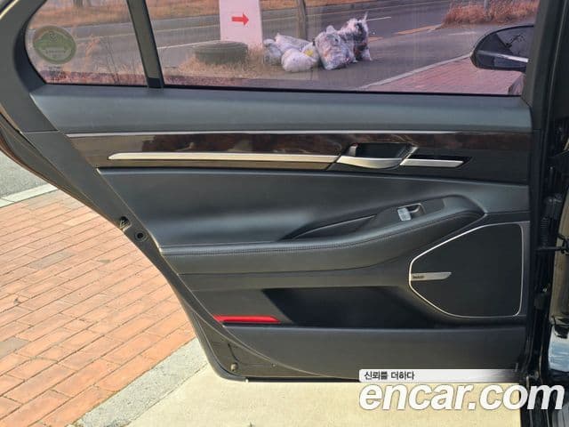 Genesis EQ900 Luxury, 2016 14