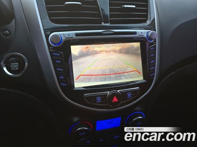 Hyundai Accent(новый кузов / новое поколение) Premium, 2014 15