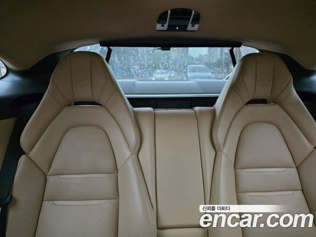 Porsche Panamera (971), 2018 10