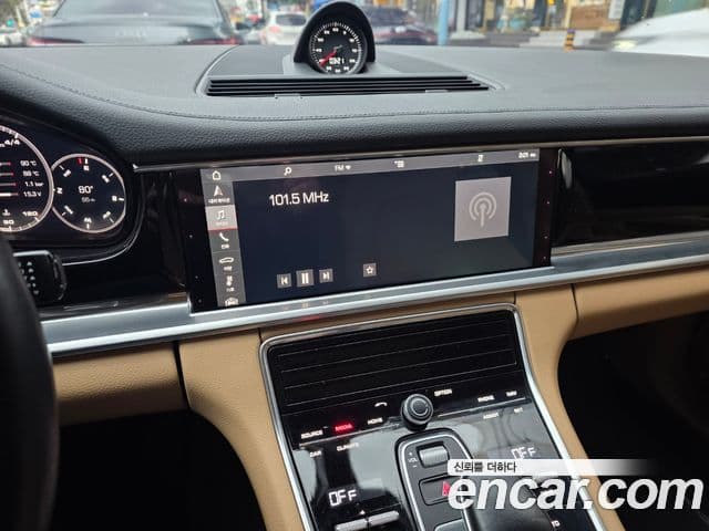 Porsche Panamera (971), 2018 11