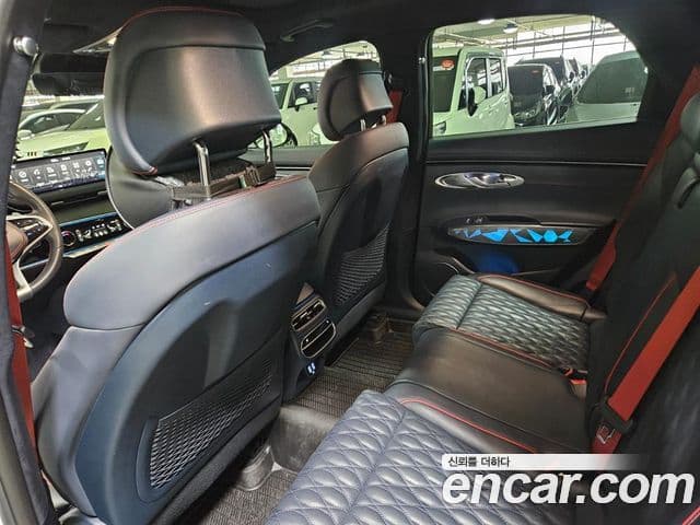 Genesis GV70, 2022 10