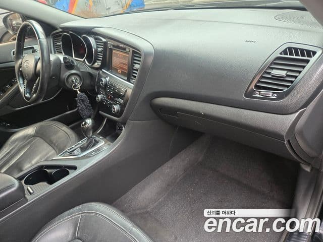 Kia K5 Prestige, 2011 10