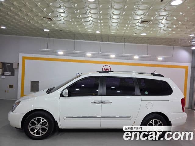 Kia Carnival R топовая версия, 2012 4