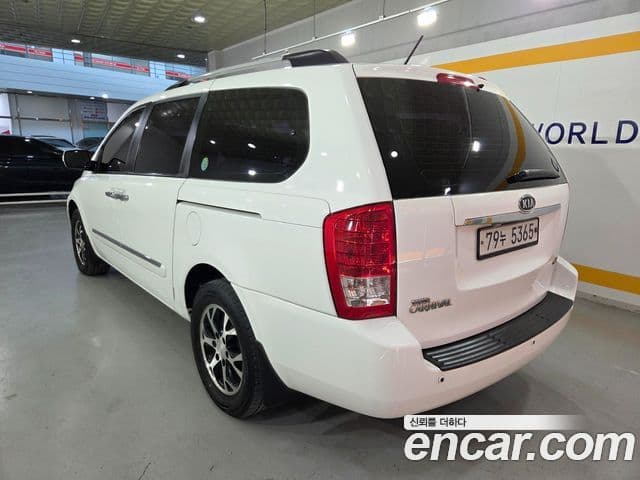 Kia Carnival R топовая версия, 2012 6
