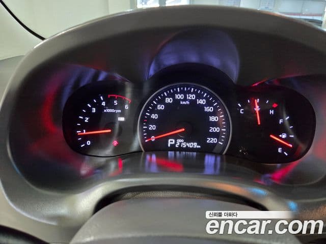 Kia Carnival R топовая версия, 2012 9