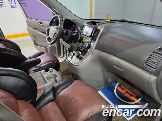 Kia Carnival R топовая версия, 2012 17