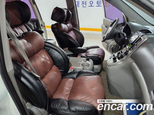 Kia Carnival R топовая версия, 2012 18