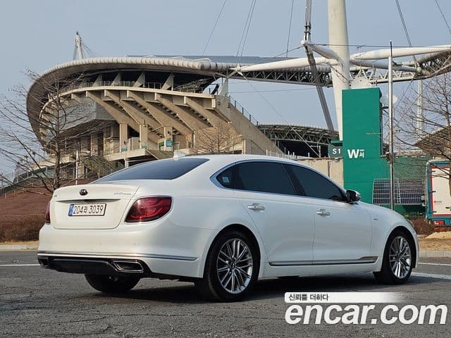 Kia The / новый K9 Grand Platinum, 2021 4