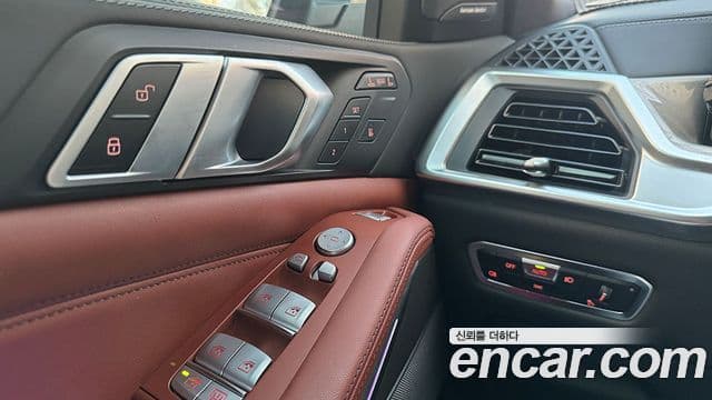 BMW X7 (G07) xDrive 40d Design Pure Excellence 6인승, 2023 16