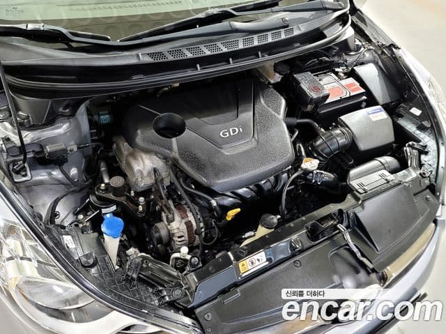 Hyundai Avante MD M16 GDI top, 2012 7