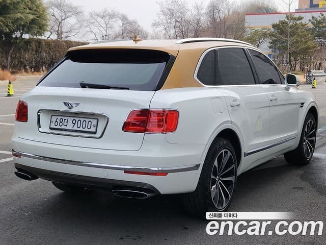 Bentley Bentayga, 2017 2
