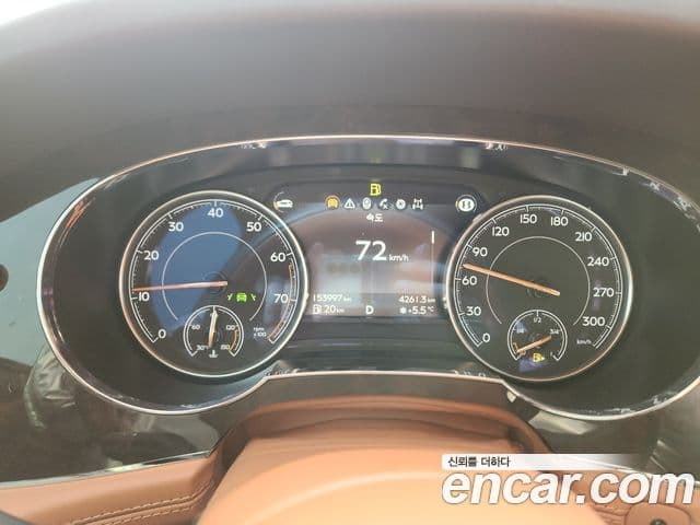 Bentley Bentayga, 2017 7