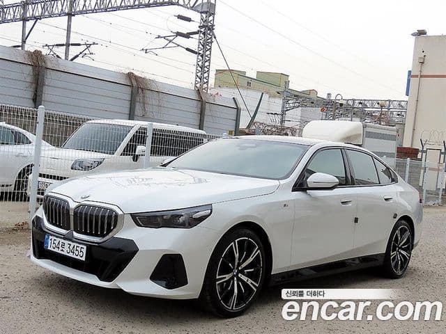 BMW 5시리즈 (G60) 530i xDrive M Sport, 2025 2