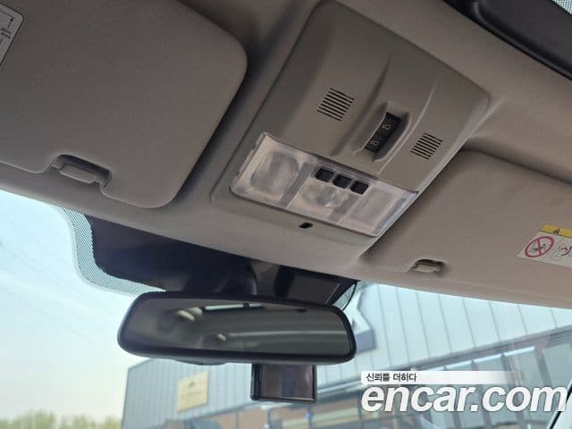 Land Rover Discovery 4 3.0 SDV6 SE, 2016 16