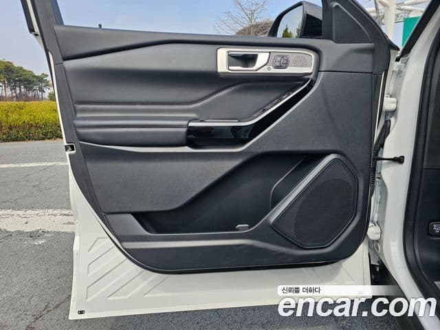 Ford Explorer 6세대 3.0 Platinum 4WD, 2021 14