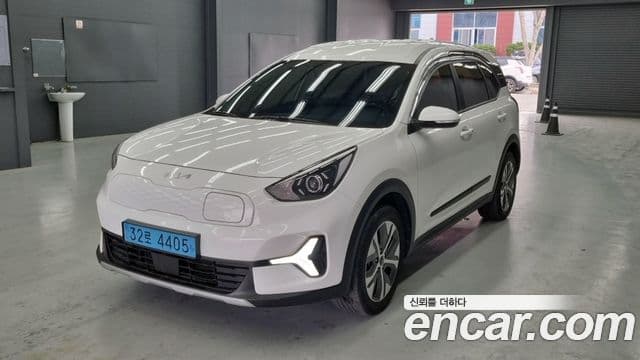 Kia Niro Plus Light (таксомоторный тип), 2024 1