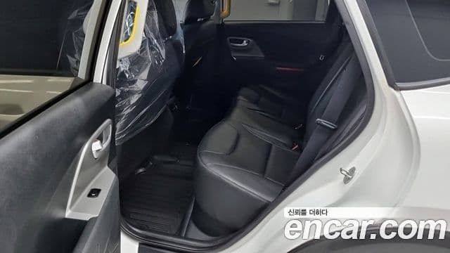 Kia Niro Plus Light (таксомоторный тип), 2024 8