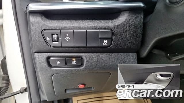 Kia Niro Plus Light (таксомоторный тип), 2024 12