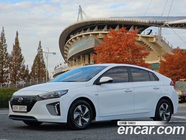 Hyundai Ioniq гибрид, 2019 2