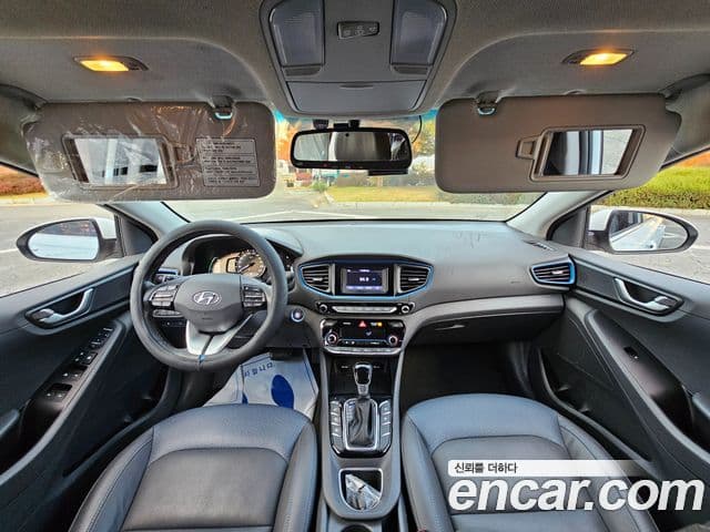 Hyundai Ioniq гибрид, 2019 все фото