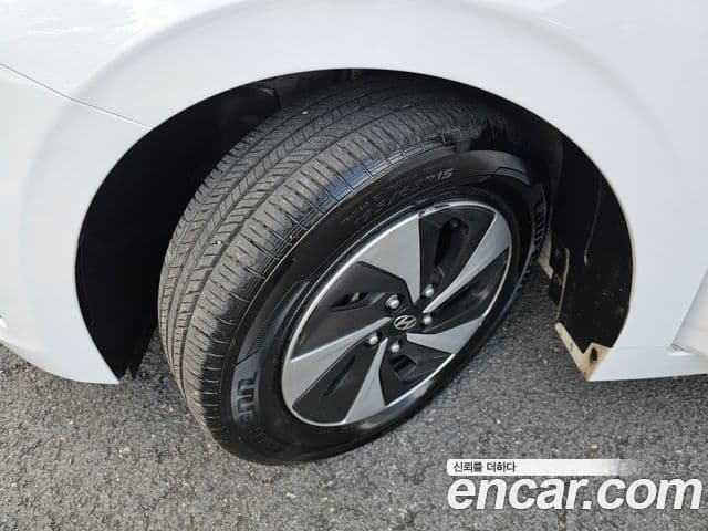 Hyundai Ioniq гибрид, 2019 20