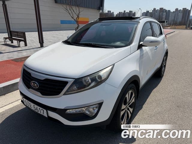 Kia Sportage R топовая версия, 2012 1