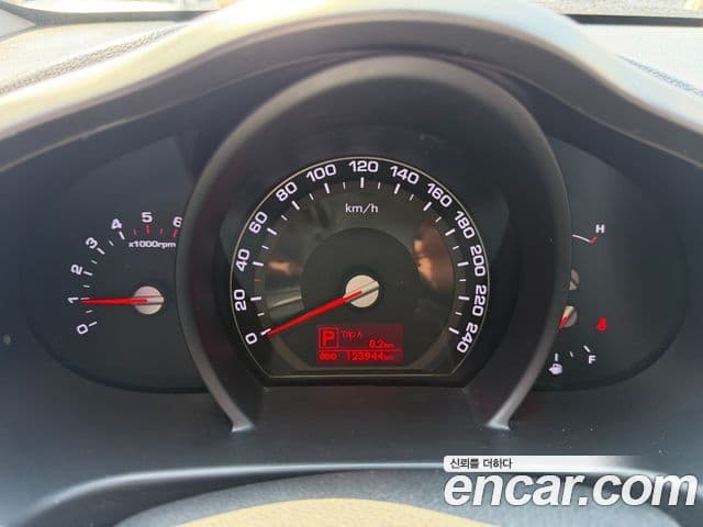 Kia Sportage R топовая версия, 2012 8