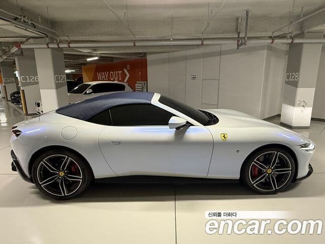 Ferrari 로마 3.9 Spyder, 2024 1