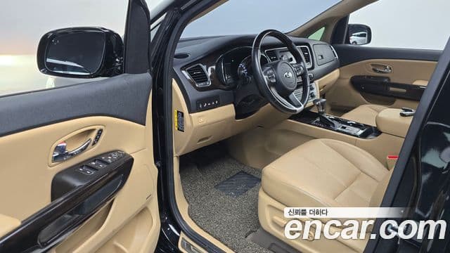 Kia The / новый New Carnival Special, 2019 11