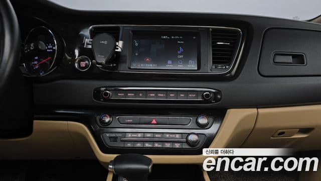 Kia The / новый New Carnival Special, 2019 15