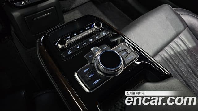 Genesis EQ900 Premium Luxury, 2018 19