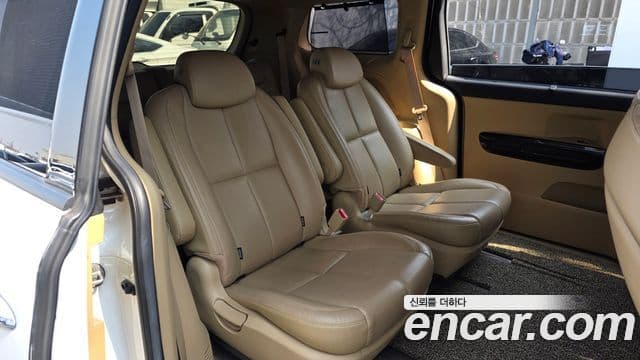 Kia All New Carnival Noblesse, 2017 12