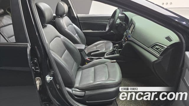 Hyundai Avante AD Premium, 2018 10