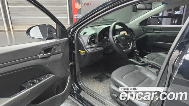 Hyundai Avante AD Premium, 2018 11