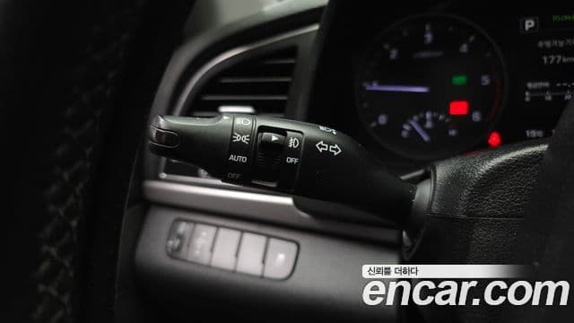 Hyundai Avante AD Premium, 2018 17