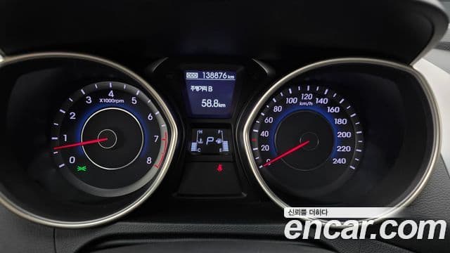 Hyundai Avante MD M16 GDI Avenue, 2013 8