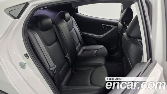 Hyundai Avante MD M16 GDI Avenue, 2013 13