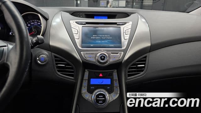 Hyundai Avante MD M16 GDI Avenue, 2013 15