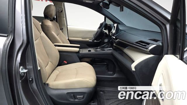 Toyota Sienna 4세대, 2023 10