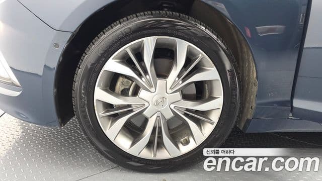 Hyundai LF Sonata Premium, 2015 все фото