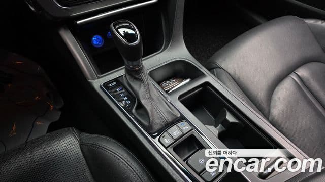 Hyundai LF Sonata Premium, 2015 9