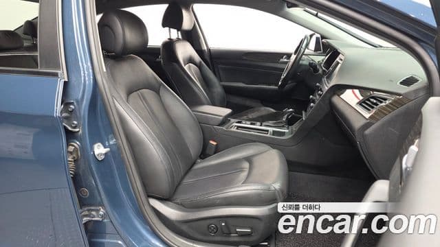 Hyundai LF Sonata Premium, 2015 11