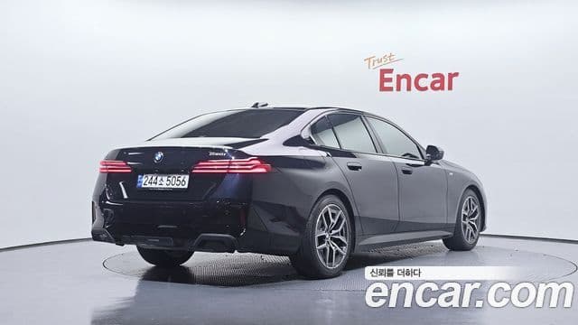 BMW 5시리즈 (G60) 520i M Sport, 2024 2