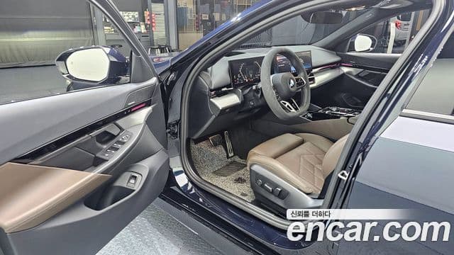 BMW 5시리즈 (G60) 520i M Sport, 2024 11